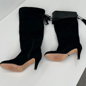 Over the knee won boots